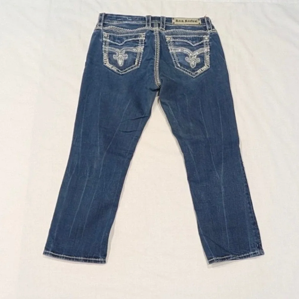 Rock Revival Vivian Easy Capri Jeans Medium Wash Embroidered Low Rise 28